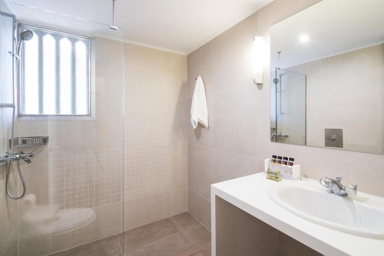 Standard One-Bedroom Apartment Side Sea View