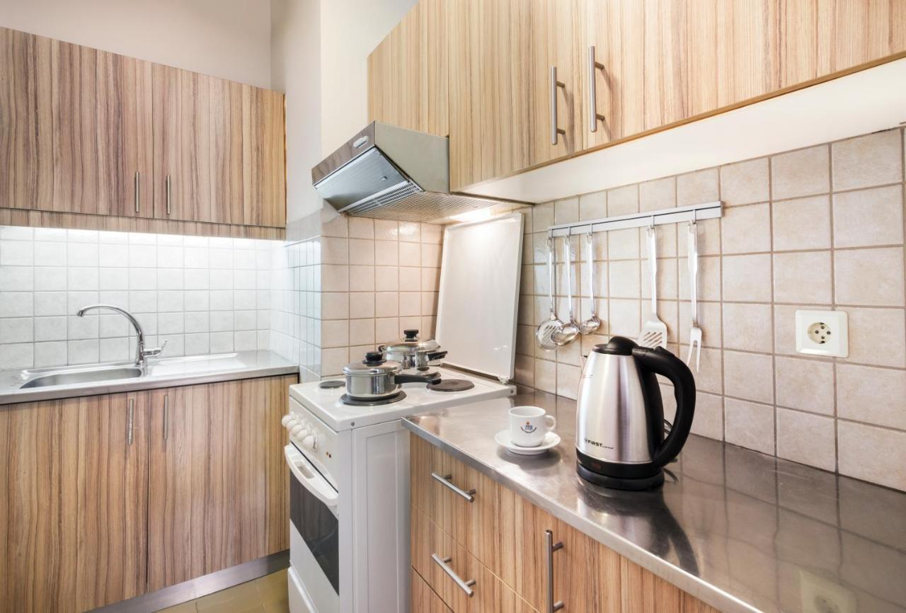 Standard Two-Bedroom Apartment Side Sea View